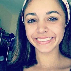 Meet your Posher, Mackenzie